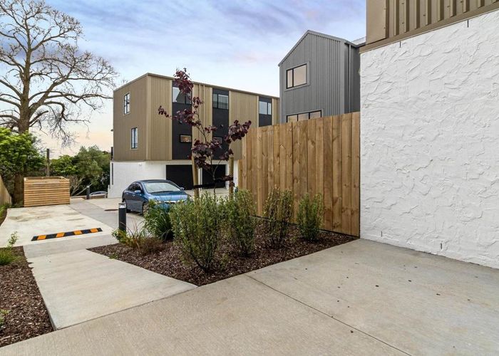  at 8/11 Ryburn Road, Mount Wellington, Auckland City, Auckland