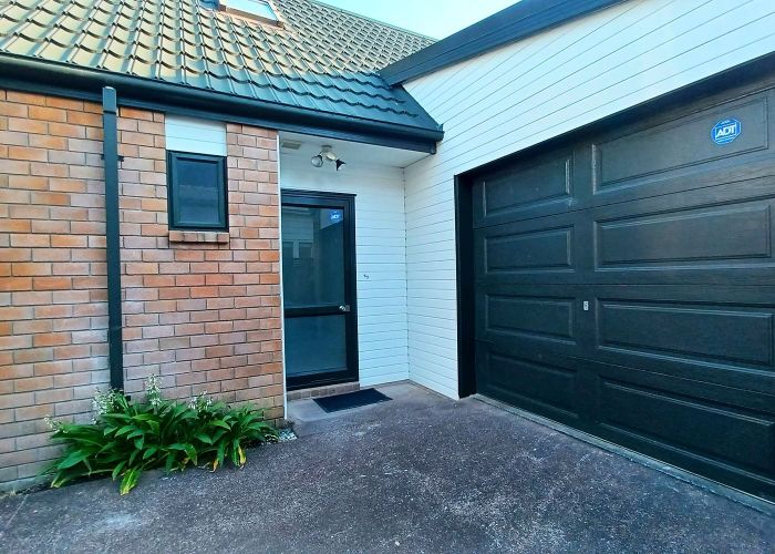  at 1/7 Victor Street, Avondale, Auckland