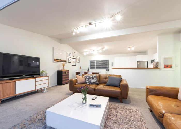  at 74A Wiseley Road, West Harbour, Waitakere City, Auckland