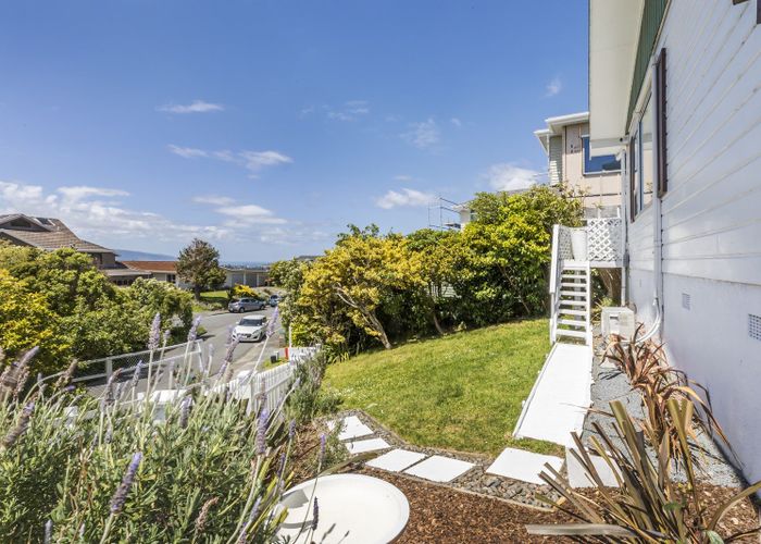  at 17A Virginia Grove, Brooklyn, Wellington, Wellington