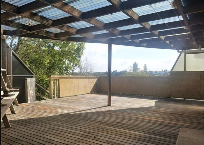  at 292 Hurstmere Road, Takapuna, Auckland