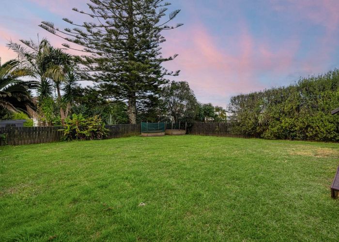  at 32 Holiday Road, Stanmore Bay, Rodney, Auckland