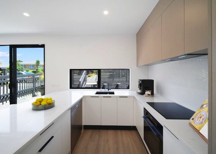  at 72 Omana Road, Papatoetoe, Auckland