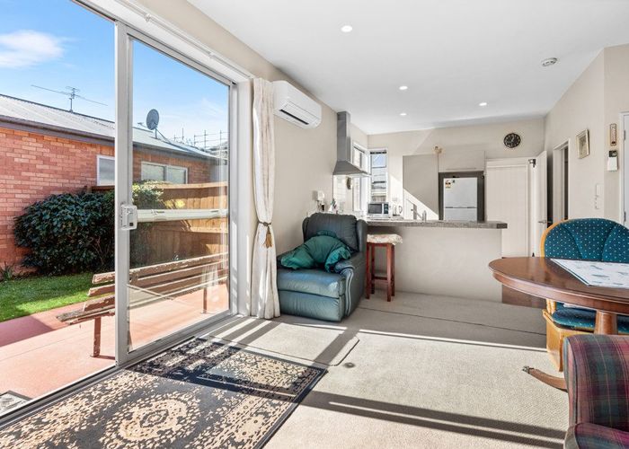  at 4/98 Warrington Street, Mairehau, Christchurch City, Canterbury
