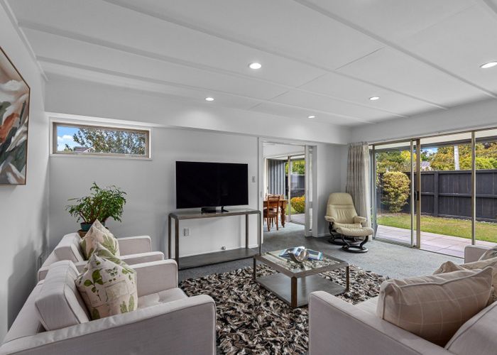  at 2/7 Highgate Avenue, Merivale, Christchurch