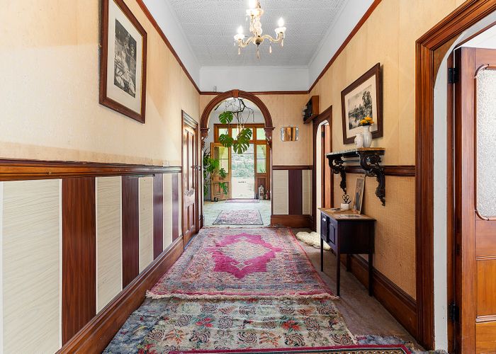  at 129 Clyde Street, Island Bay, Wellington