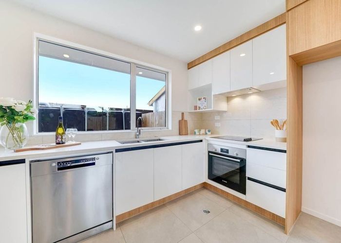  at 34D James Street, Mangere East, Auckland