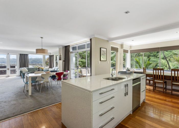  at 214 Whites Line East, Waiwhetu, Lower Hutt