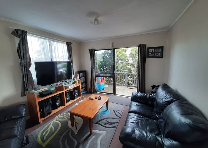  at 6B Solveig Place, Randwick Park, Manukau City, Auckland
