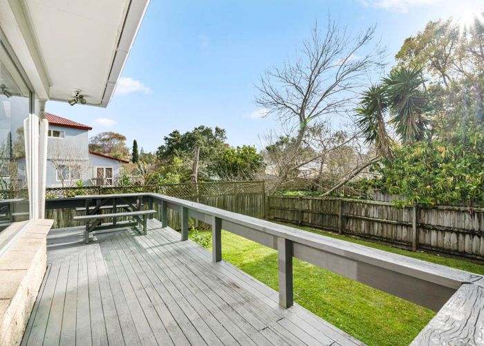  at 21B Uppingham Crescent, Hillcrest, North Shore City, Auckland