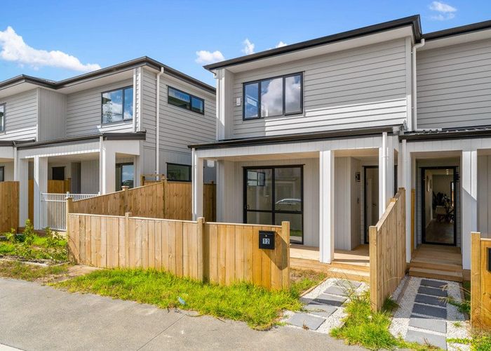  at 12 Kapeta Lane, Drury, Papakura, Auckland