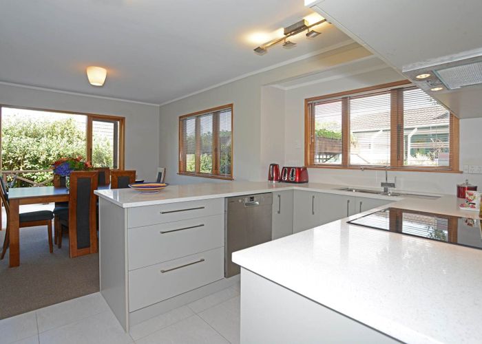  at 2/25 Windsor Street, Parnell, Auckland City, Auckland