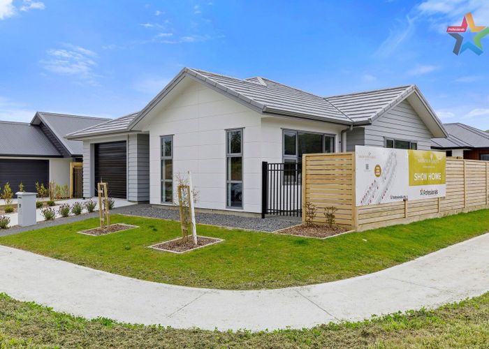  at 8 Mohua Way, Kelson, Lower Hutt, Wellington