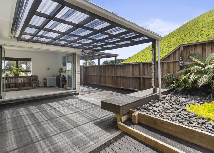  at 25 Putini Road, Mangere Bridge, Auckland
