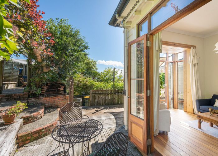  at 24 Fountain Place, Beachville, Nelson