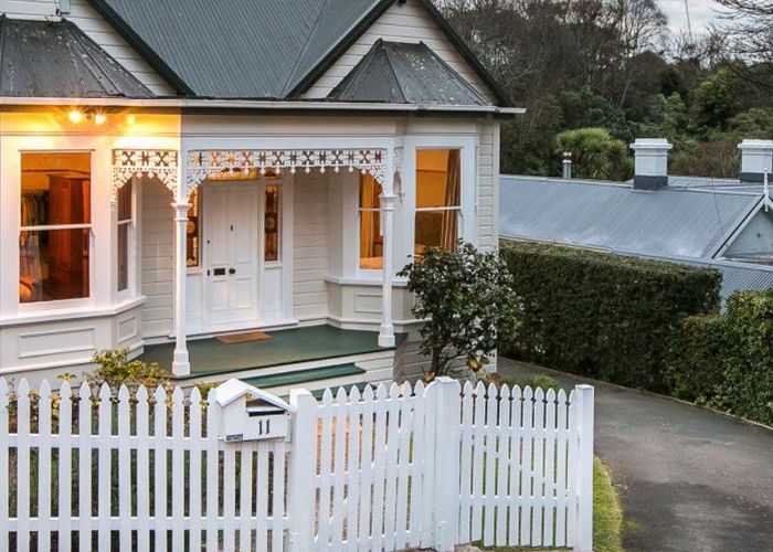  at 11 Alison Crescent, Belleknowes, Dunedin