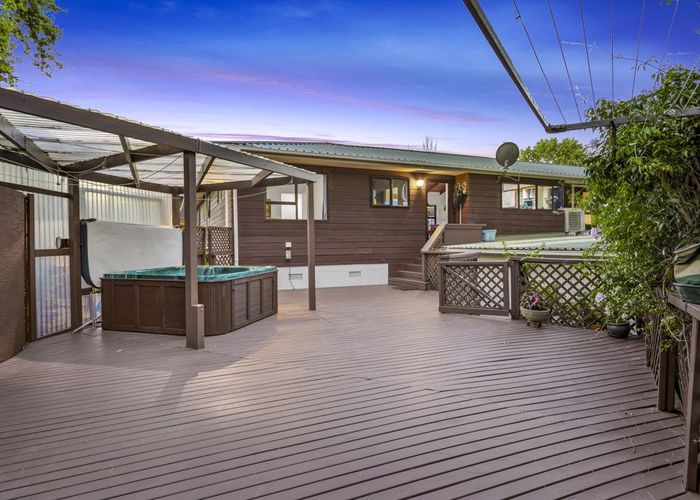  at 68 Gledstane Road, Stanmore Bay, Whangaparaoa