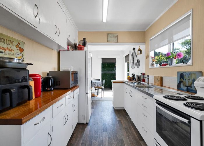  at 24 Glamis Avenue, Bell Block, New Plymouth