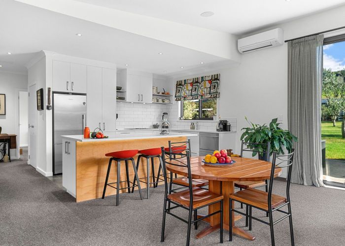  at 35 Poplar Glade, Kaiwaka