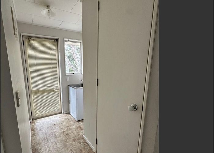  at 21 Finn Place, Totara Vale, Auckland