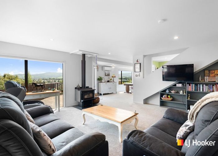  at 10 McFadden Drive, Mosgiel, Mosgiel