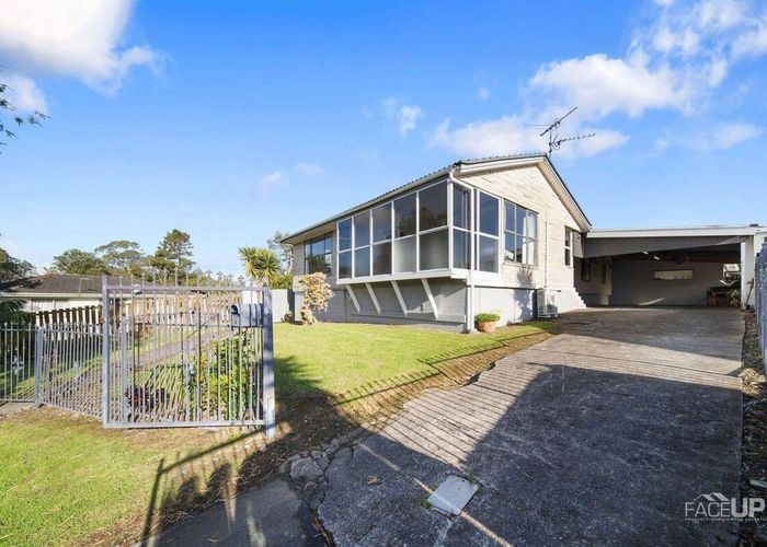  at 4 Pike Place, Mangere East, Manukau City, Auckland