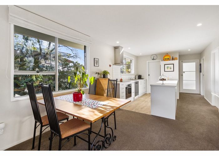  at 6 Oak Place, Gleniti, Timaru