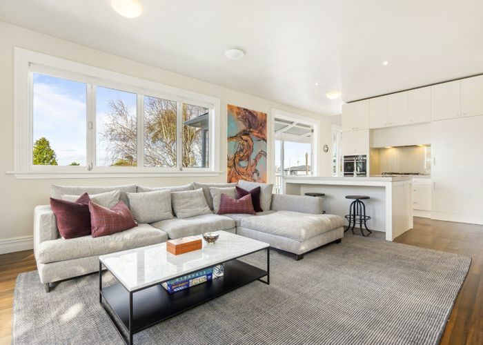  at 73 Hinemoa Street, Birkenhead, North Shore City, Auckland