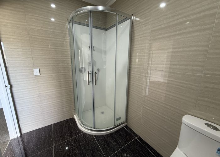  at 9 Grande Vue Road, Hill Park, Manukau City, Auckland