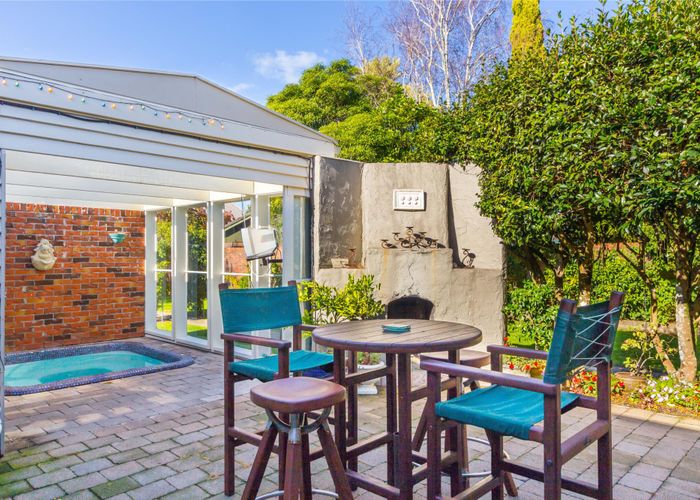  at 51 Barton Avenue, Heretaunga, Upper Hutt