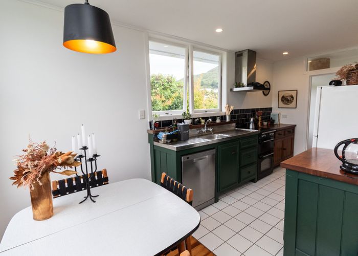  at 9 Berrymead Way, Karori, Wellington, Wellington