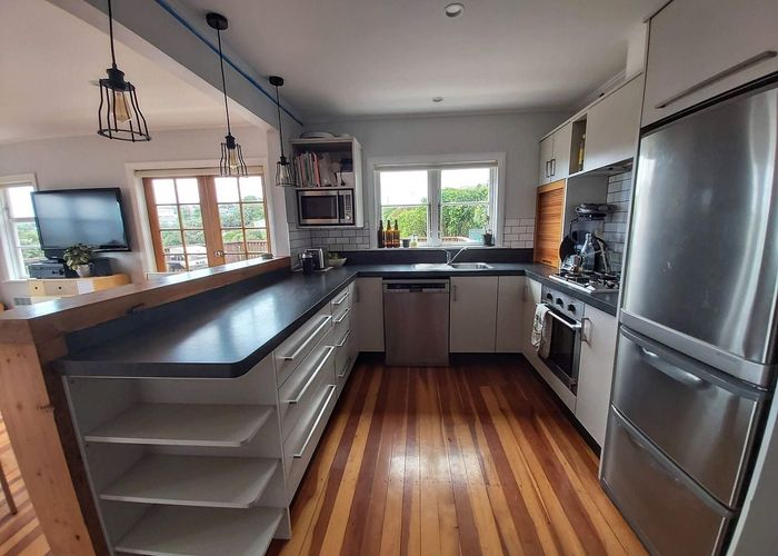  at 106 Farnham Street, Mornington, Wellington