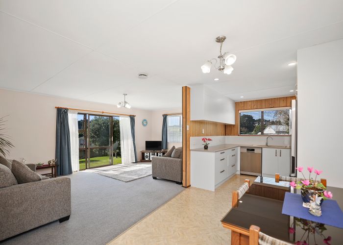  at 57 Riversdale Drive, Merrilands, New Plymouth