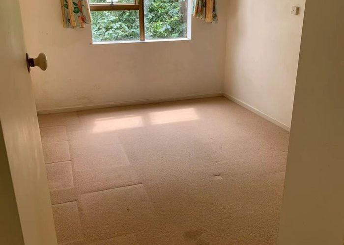  at 36 Kiteroa Terrace, Rothesay Bay, North Shore City, Auckland