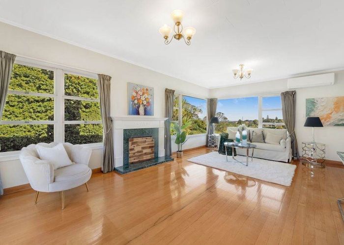  at 33 Herd Road, Hillsborough, Auckland City, Auckland