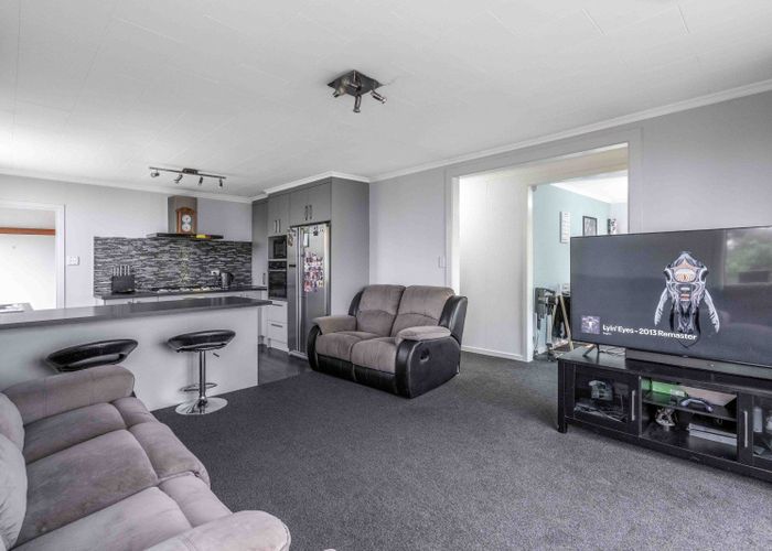  at 6 Pilcher Avenue, Bluff