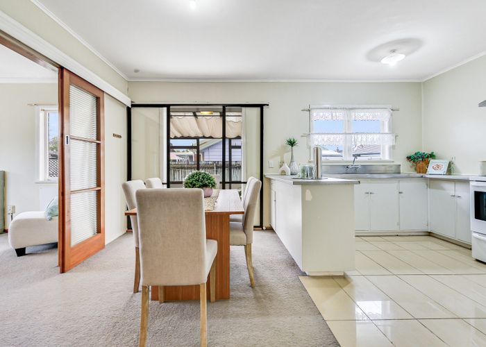  at 54 Heath Street, St Andrews, Hamilton