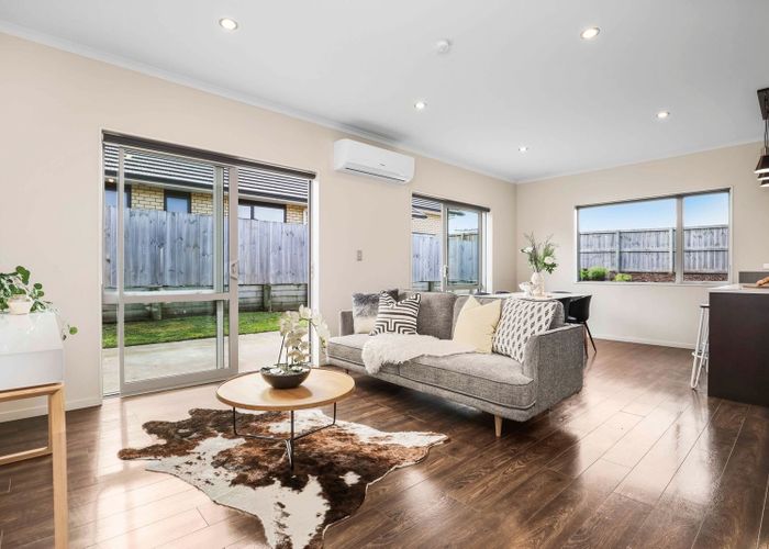  at 43 Longbow Terrace, Flagstaff, Hamilton