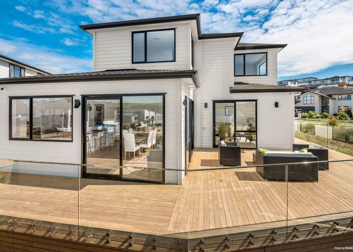  at 14 Rathmullen Place, Pinehill, Auckland