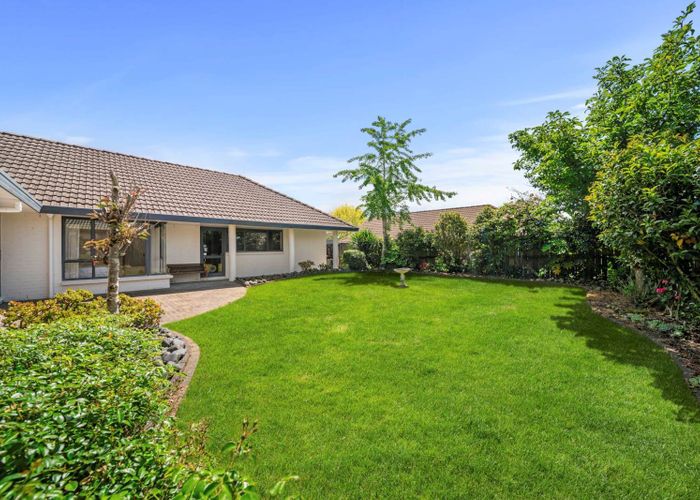  at 51 Meadowland Drive, Somerville, Manukau City, Auckland