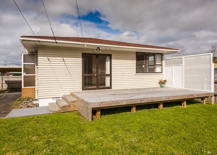  at 5 Johnston Road, Mount Wellington, Auckland City, Auckland