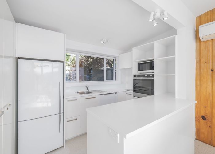  at 48 Kinsey Terrace, Clifton, Sumner, Christchurch City, Canterbury