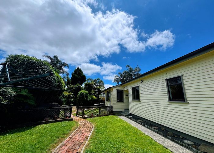  at 12 Lydiard Place, Chartwell, Hamilton, Waikato