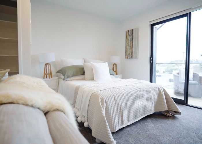  at 4b/87 Taikata Road , Te Atatu Peninsula, Waitakere City, Auckland