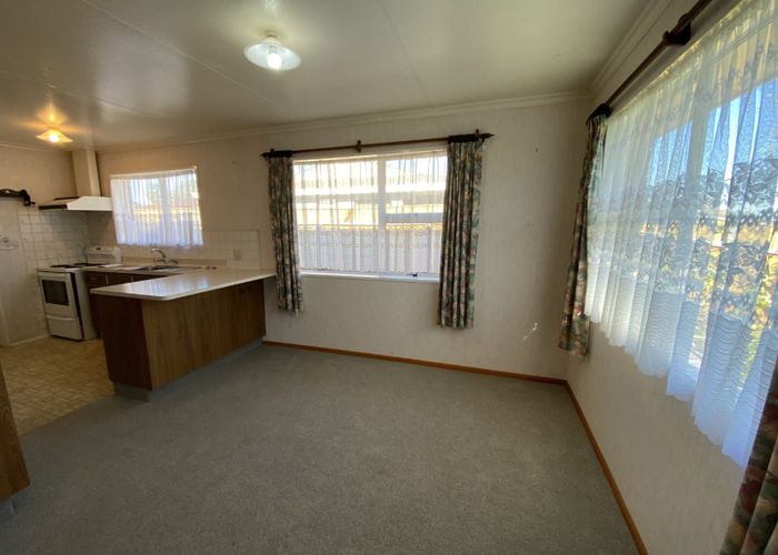  at 9 Racecourse Road, Awapuni, Palmerston North, Manawatu / Whanganui