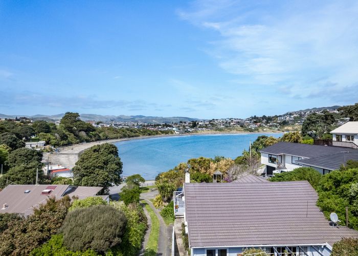  at 1/3 Vella Street, Titahi Bay, Porirua