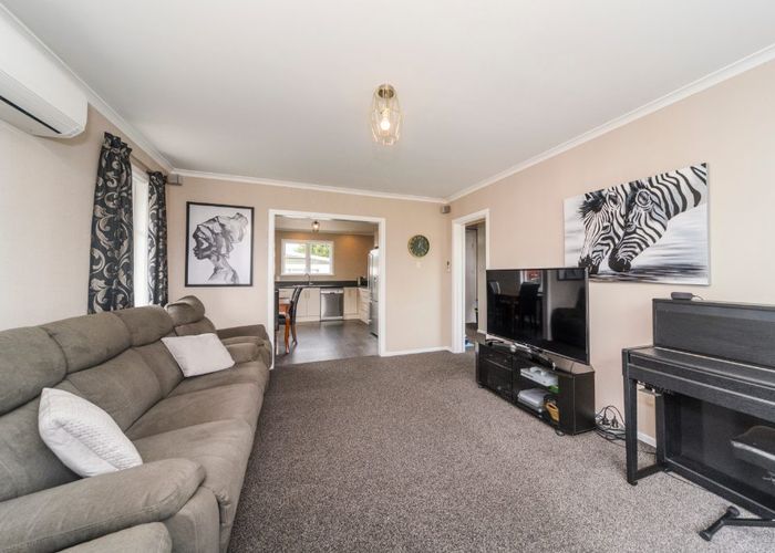  at 16 Battersea Place, Roslyn, Palmerston North