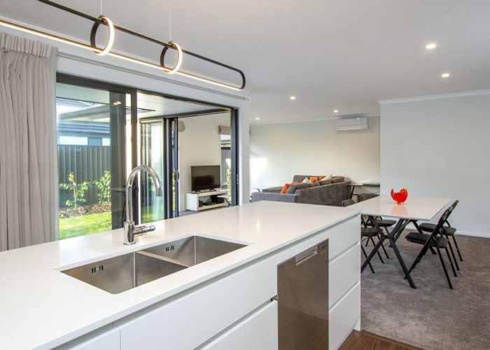  at 33 Oakdale Grove, Richmond, Tasman, Nelson / Tasman