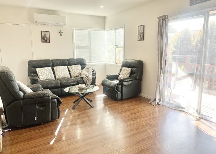  at 1/2141 Great North Road, Avondale, Auckland