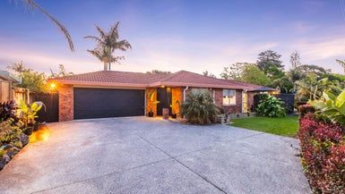  at 14 Norman Close, The Gardens, Auckland